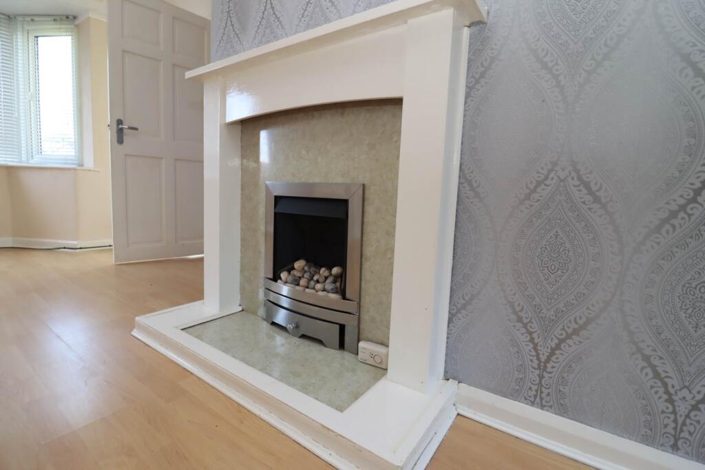 House in Wirral, Liverpool City Region - View 6