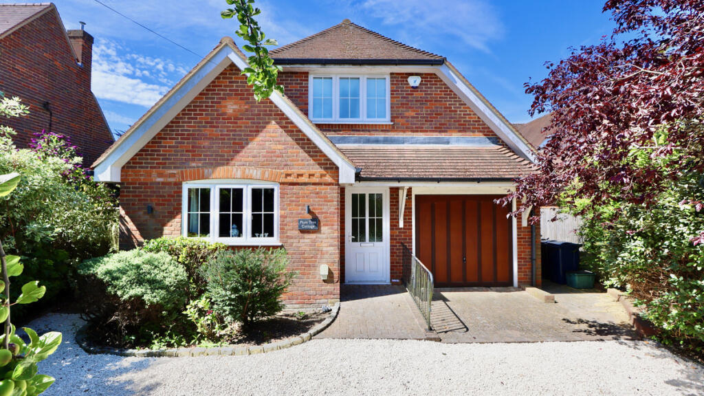 Main image of property: Meadow Lane, South Heath , Great Missenden, HP16