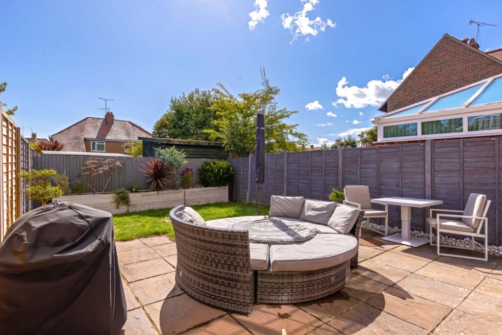 Lily Gardens, Worthing, BN13 photo 3
