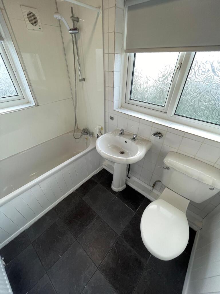 Additional image 9 of Heysham Drive, Bradford, BD4