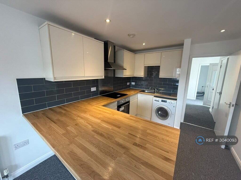 Main image of property: South End, Croydon, CR0