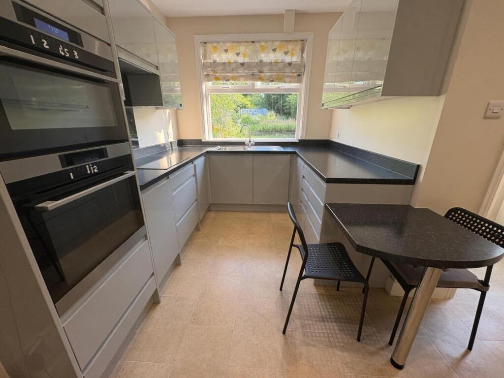 The Avenue, Spinney Hill, Northampton NN3 - More