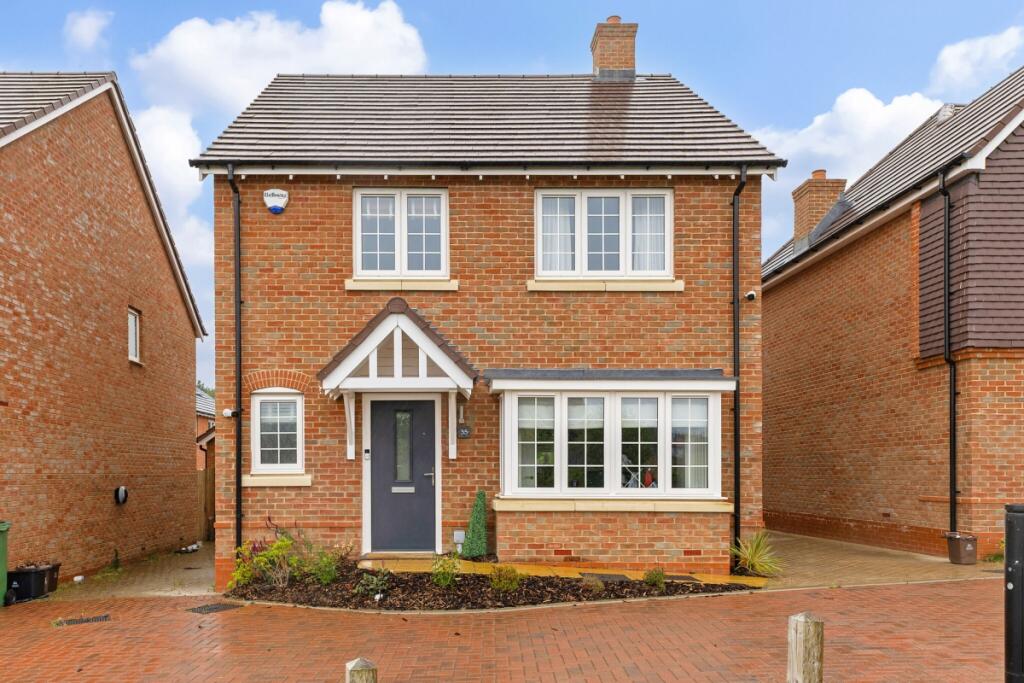 Main image of property: Elizabeth Gardens Goffs Oak EN7