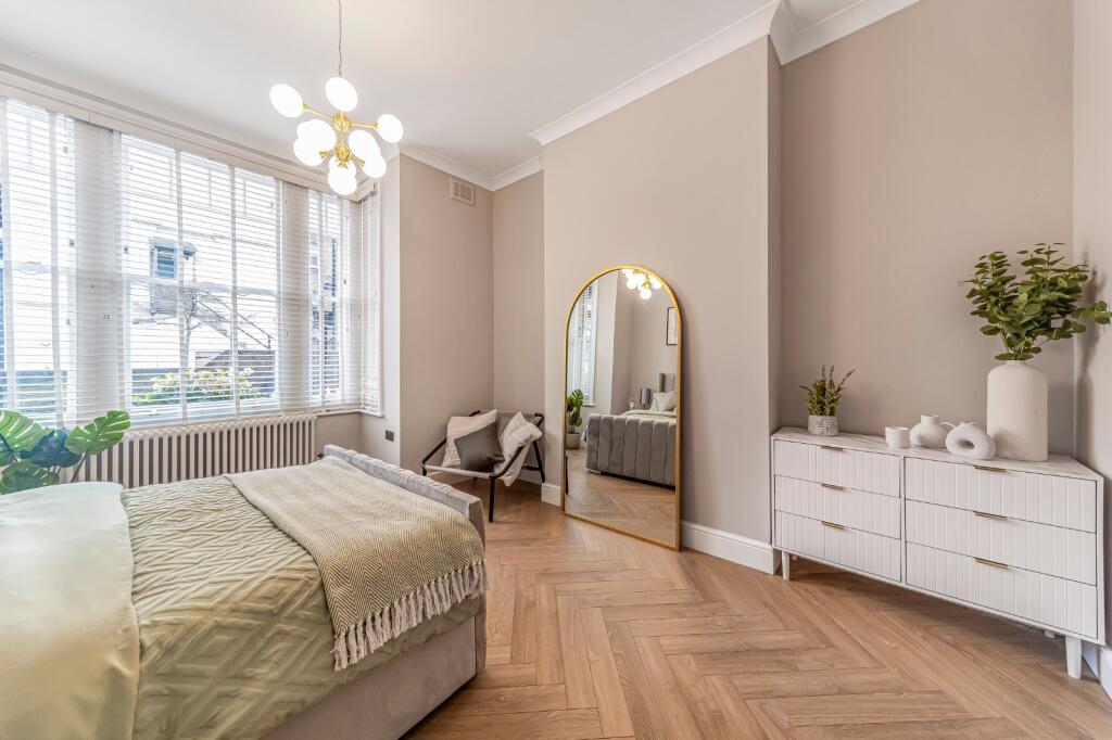 Apartment in London, Stockwell Park, Stockwell - View 3