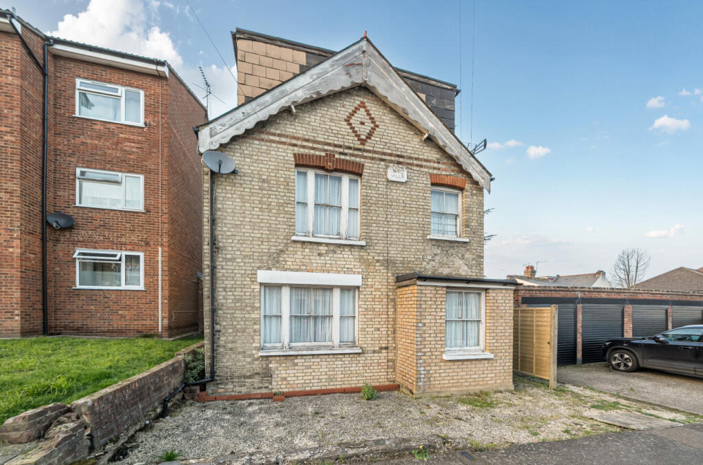Main image of property: Hexham Road, Barnet, EN5