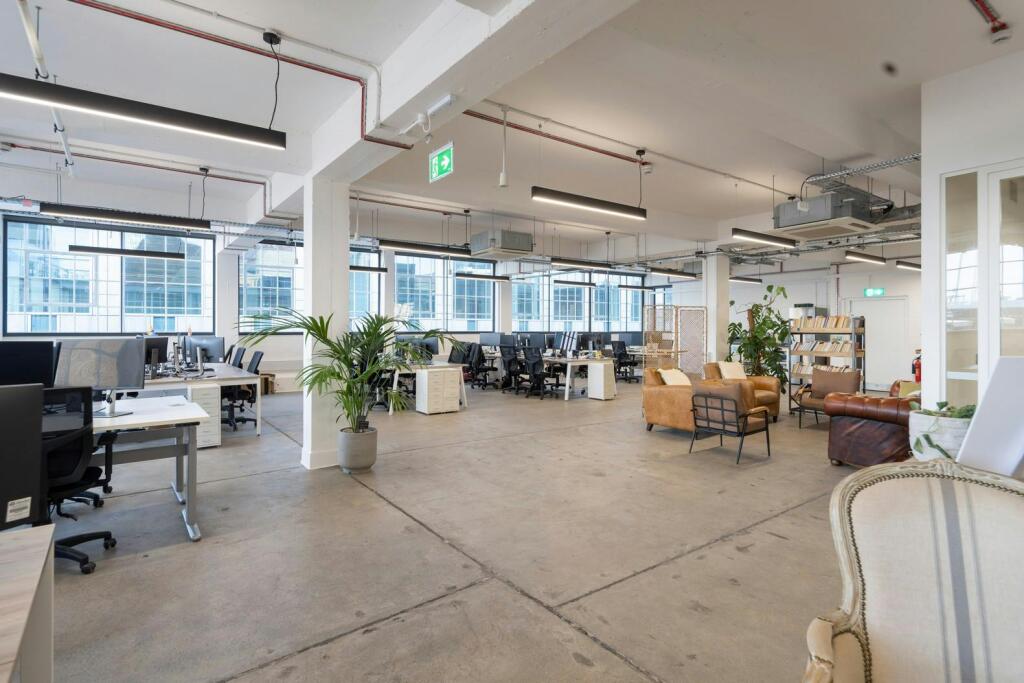 Desk Area