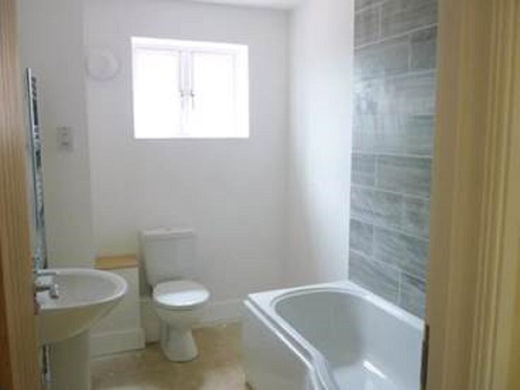 House in Peterborough - View 5