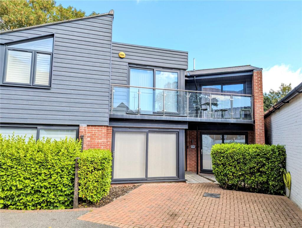 Main image of property: Parkstone Avenue, Lower Parkstone, Poole, BH14