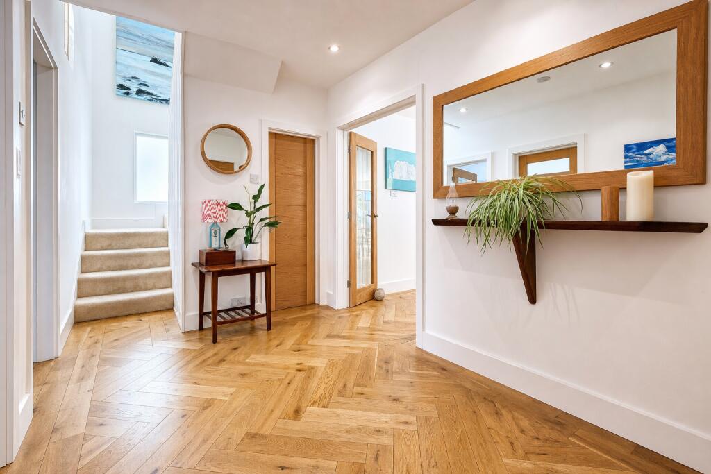 House in Poole - View 5