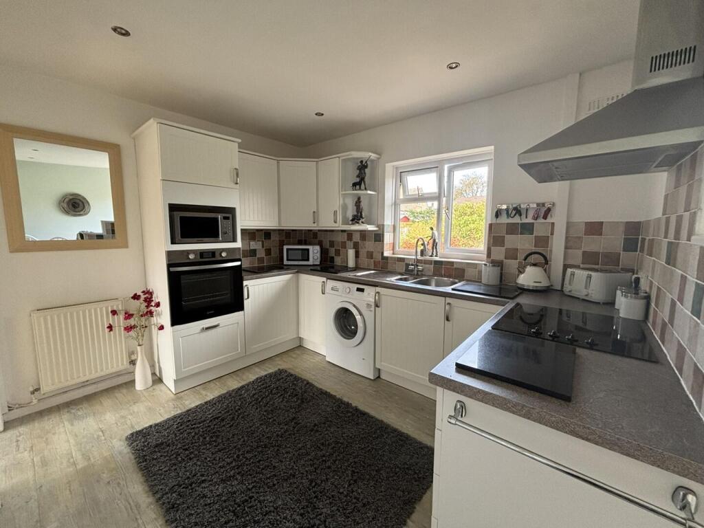 House in Taunton - View 5