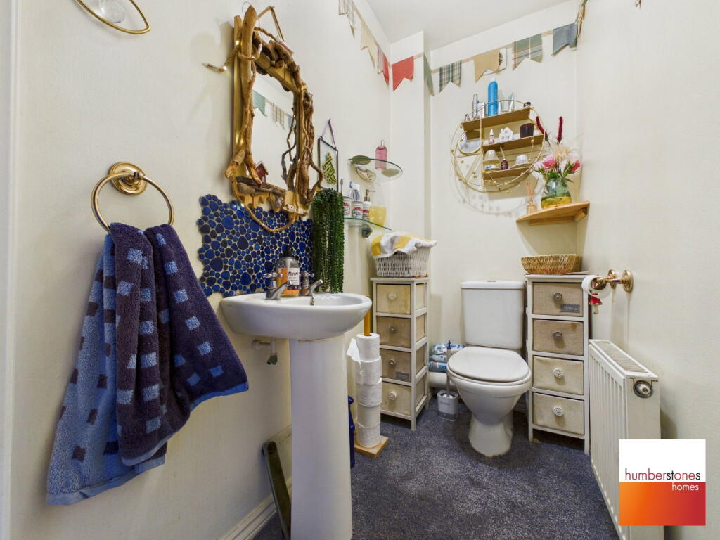House in Sandwell, Jarvis - More