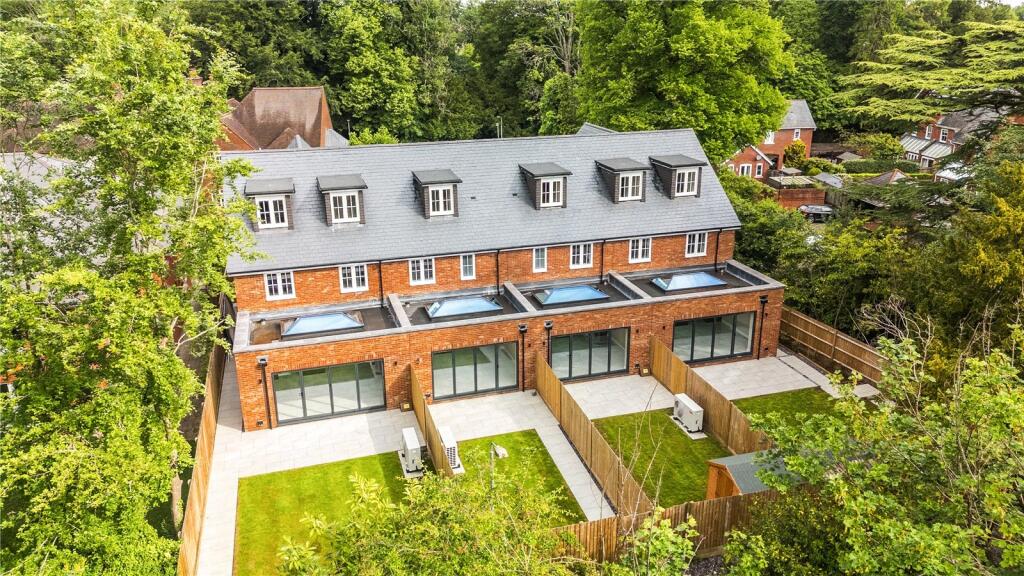 House in Southampton - View 2