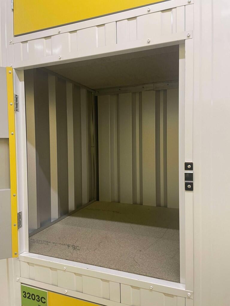 10sqft Locker