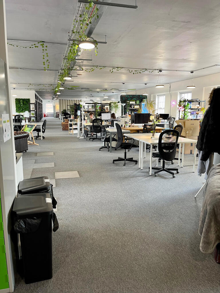 Lots of hot desks
