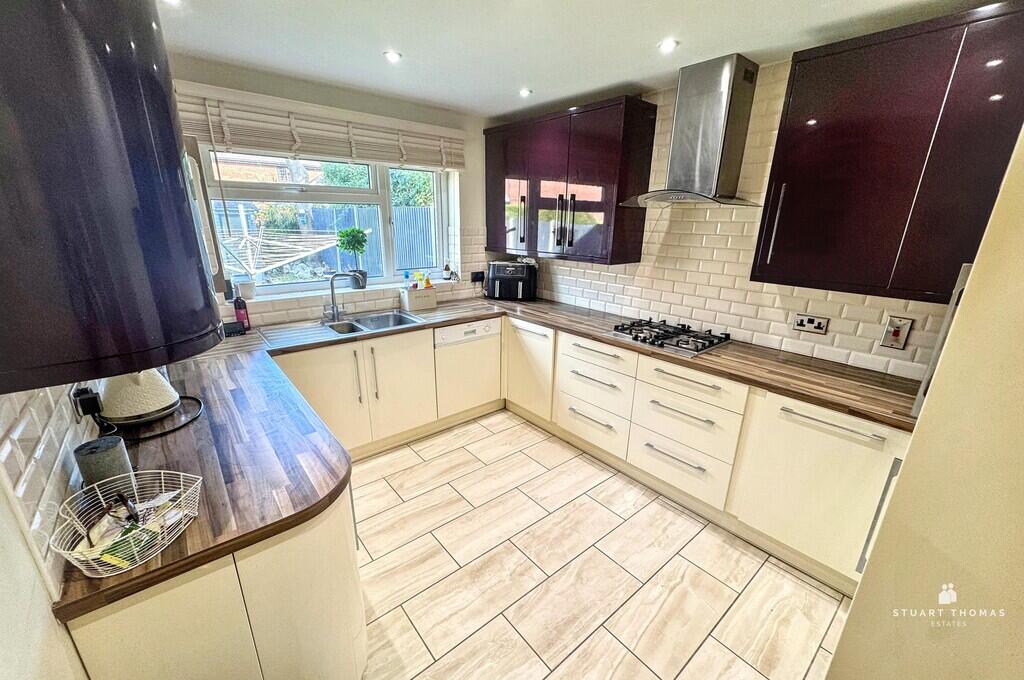 House in Southend-on-Sea - View 4