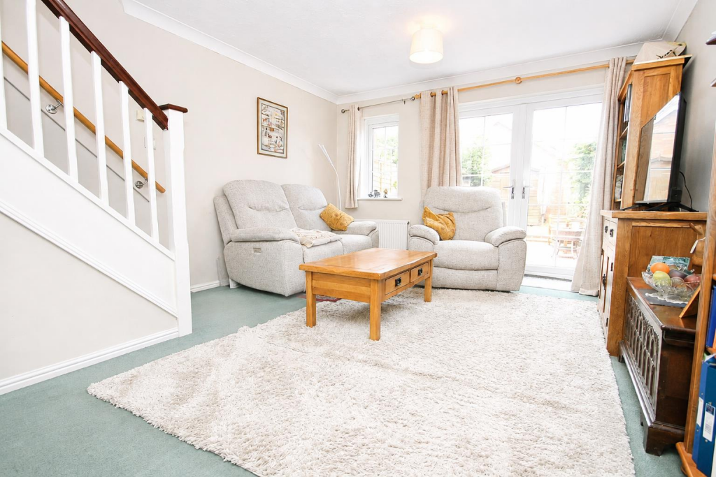 House in Portsmouth - More