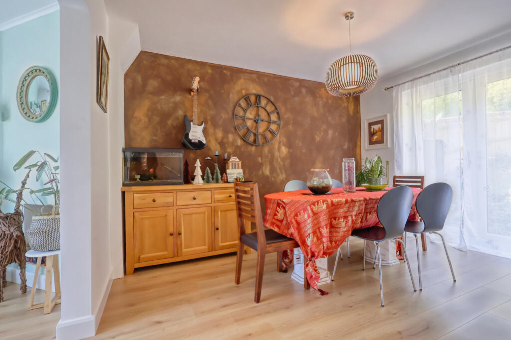 House in Hemel Hempstead - View 3