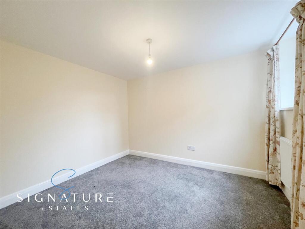 64h Queens RoadWatfordHertfordshire - View 6