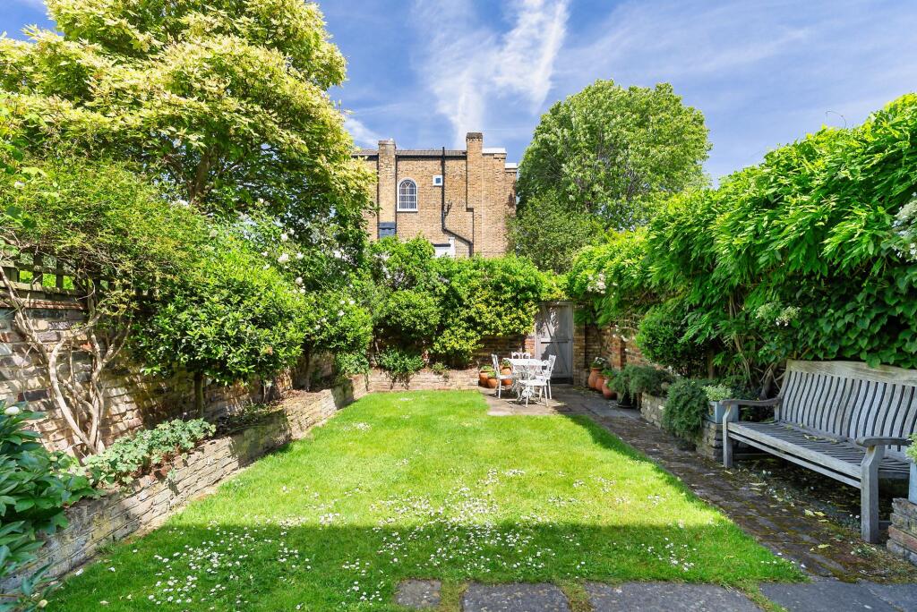 House in London, Mortlake - View 3