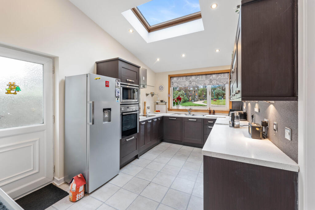 12 Glendaruel Avenue, Bearsden, G61 2PR photo 3