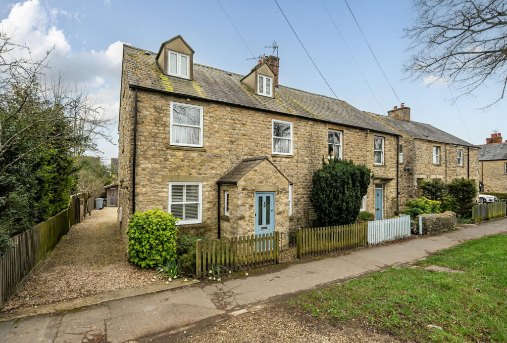 Main image of property: Woodstock Road, Witney, Oxfordshire, OX28