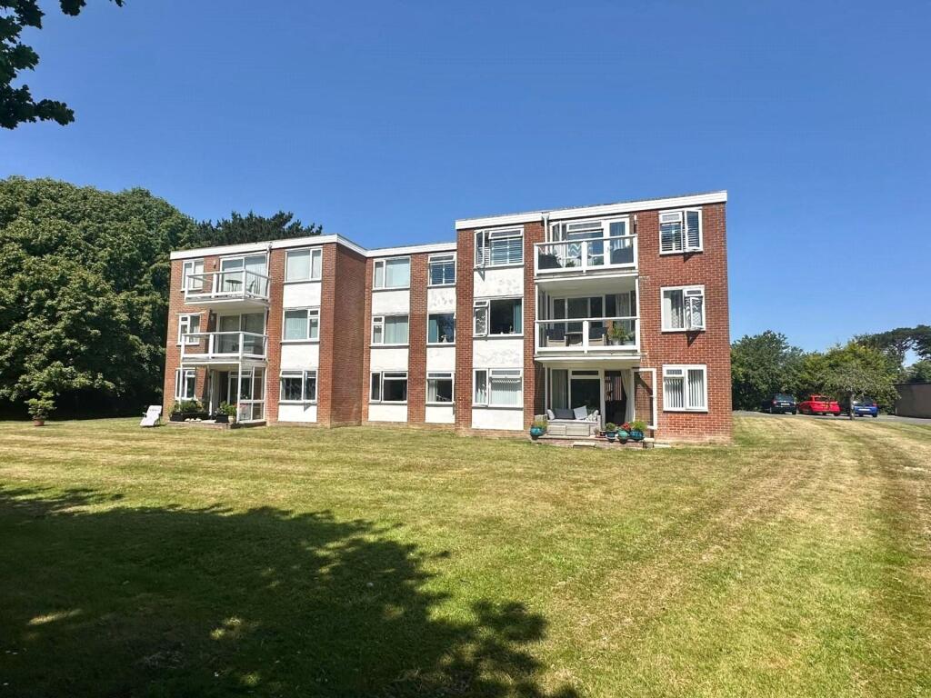 Main image of property: Keats Avenue, Milford on Sea, Lymington, Hampshire, SO41