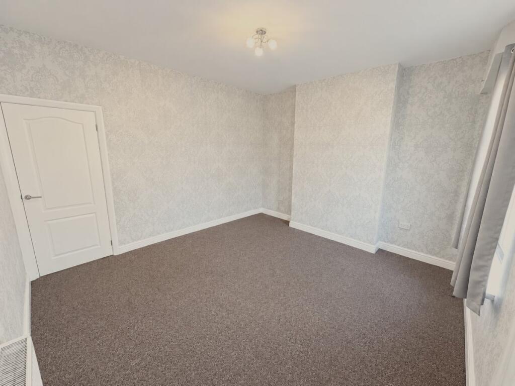 House in Barnsley, Wombwell - View 2