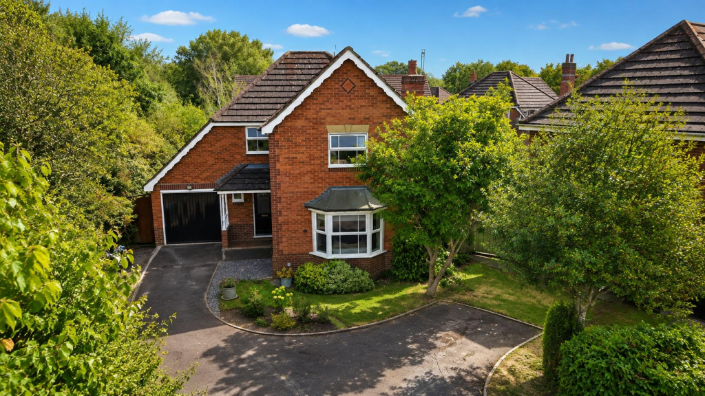Main image of property: Sandpiper Close, Stratford-Upon-Avon