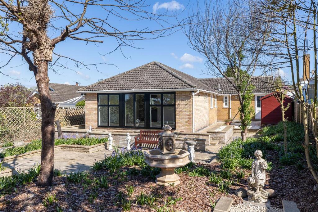 Main image of property: Aunums Close, Thornton-Le-Dale, Pickering