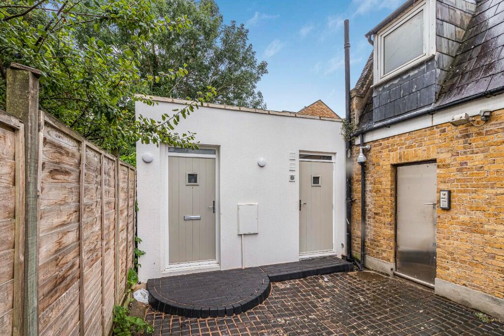 Main image of property: Graeme Road, London, EN1