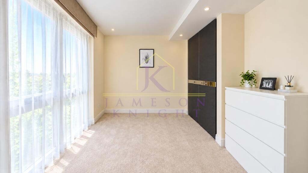 Apartment in London - View 2