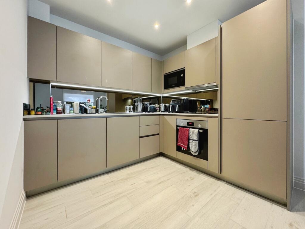 Apartment in Hemel Hempstead, High Wycombe Community Board - View 5