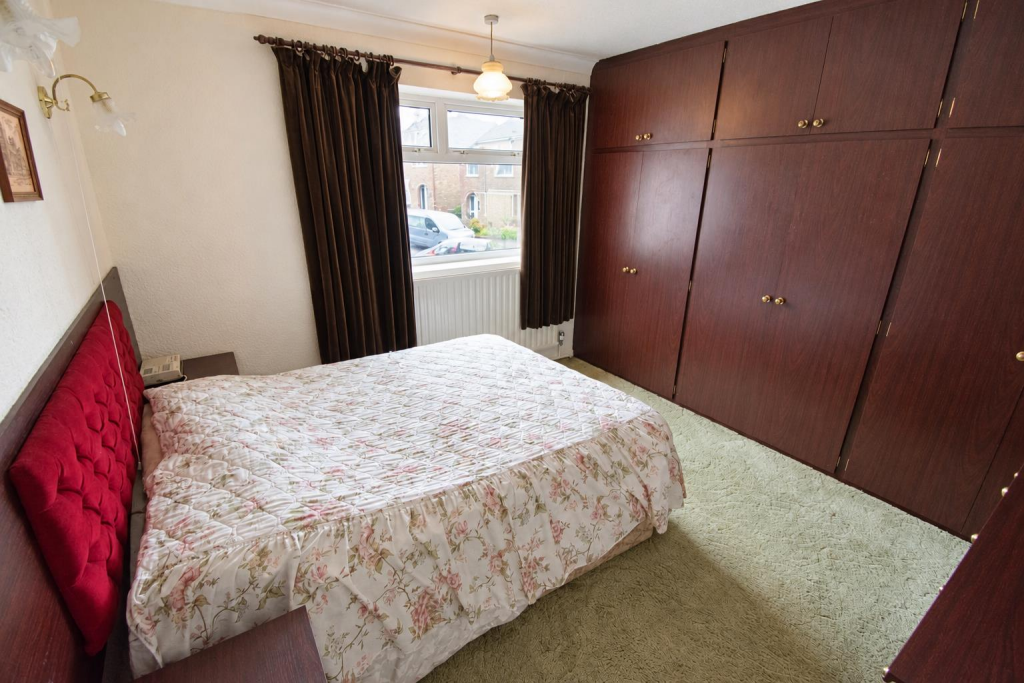 House in Amber Valley, Derbyshire - More