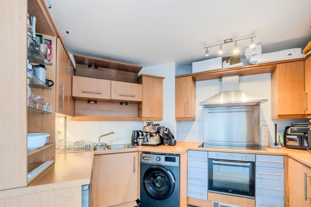 Apartment in Bristol, Tyndall's Park, Clifton - View 3