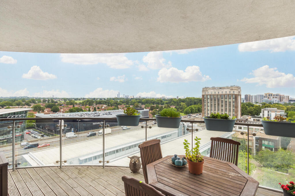Main image of property: Ealing Road, Brentford, TW8