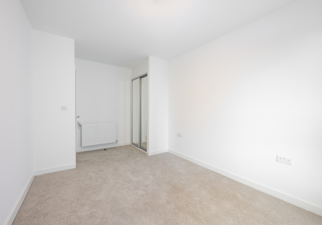 Apartment in Harrow - View 4