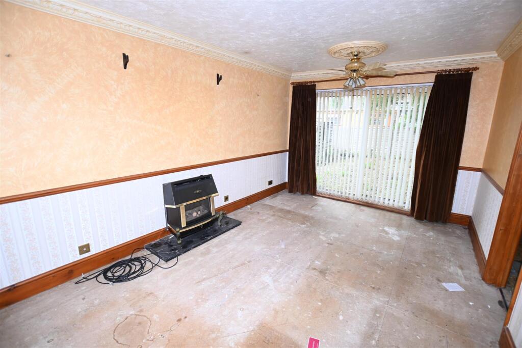 House in Southend-on-Sea - View 4
