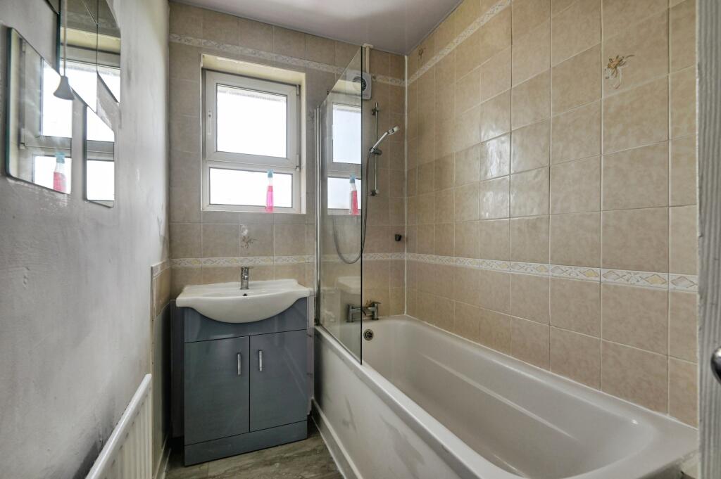 Apartment in Sutton Coldfield, Boldmere - View 4