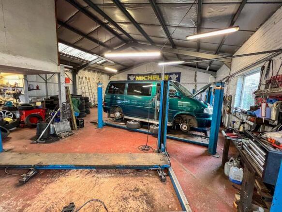 Vondy's Garage