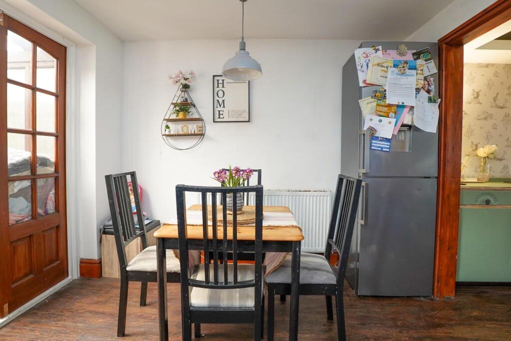 Applethwaite, Higher Ince, Wigan, WN2 2EE photo 5