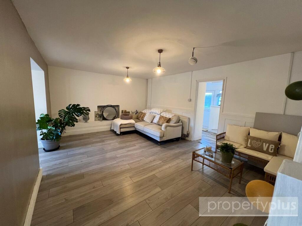 Trip Terrace, Pentre, Rhondda Cynon Taff, CF41 photo 4