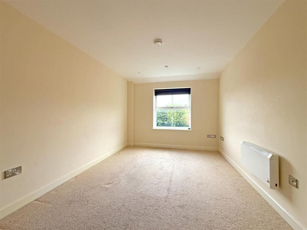 Copthorne Road, Shrewsbury photo 2