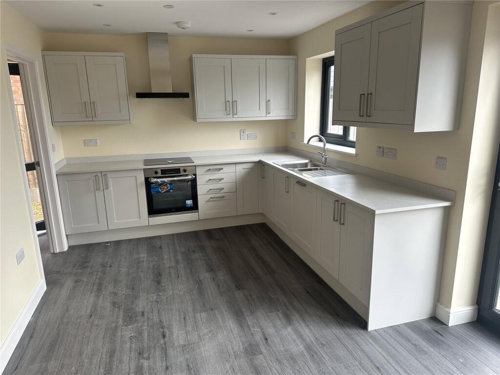 House in Llandrindod Wells - View 2