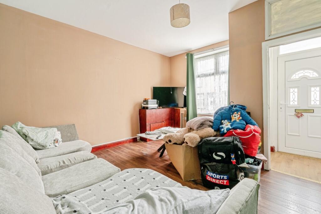 House in Burnley, Lancashire - View 4