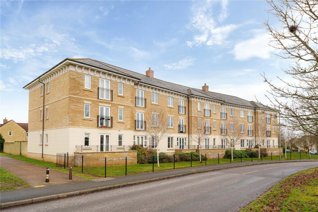 Main image of property: Meadow Way, Carterton, OX18