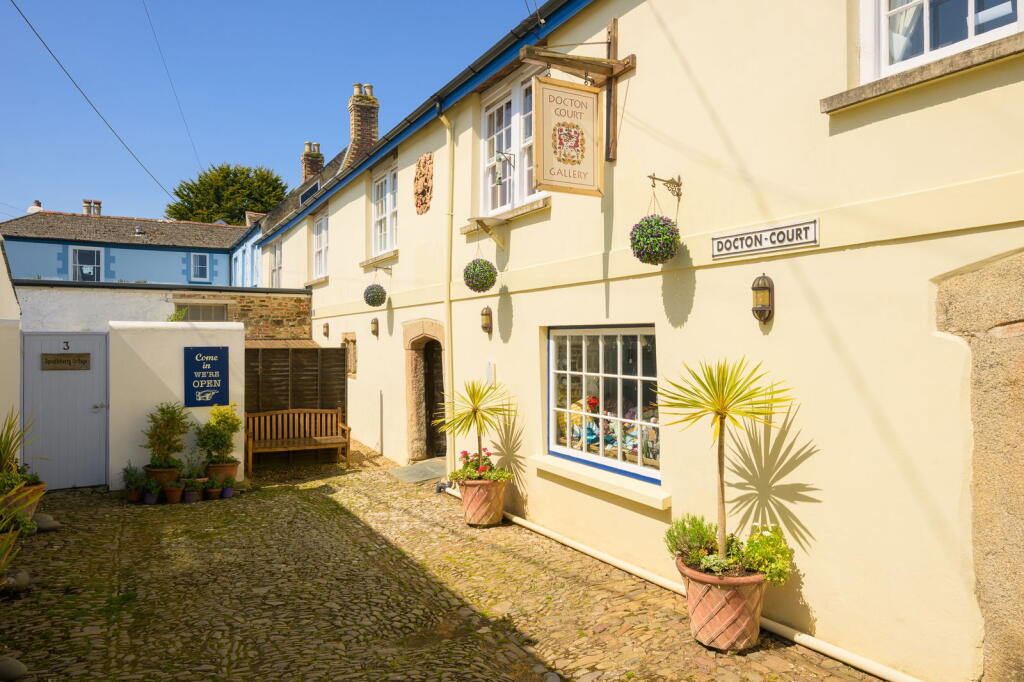 2-bed terraced on Myrtle Street, Appledore, £500,000