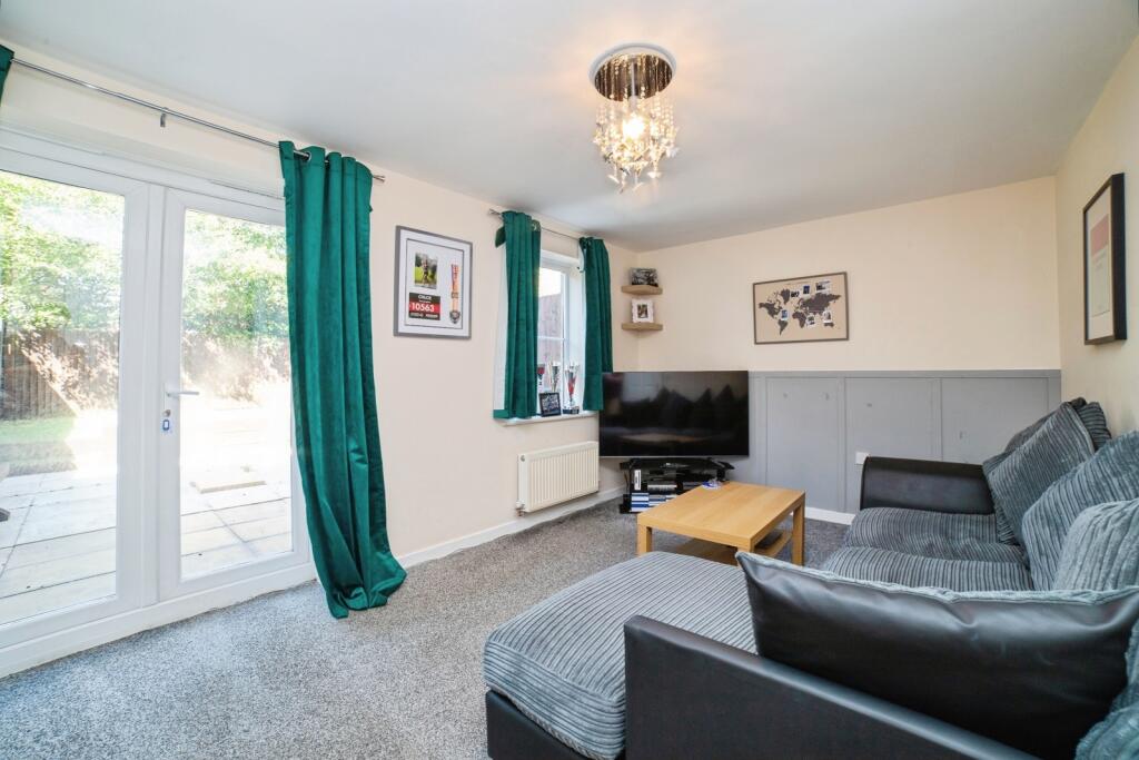 House in Ashfield, Sutton in Ashfield, Nottinghamshire - View 4