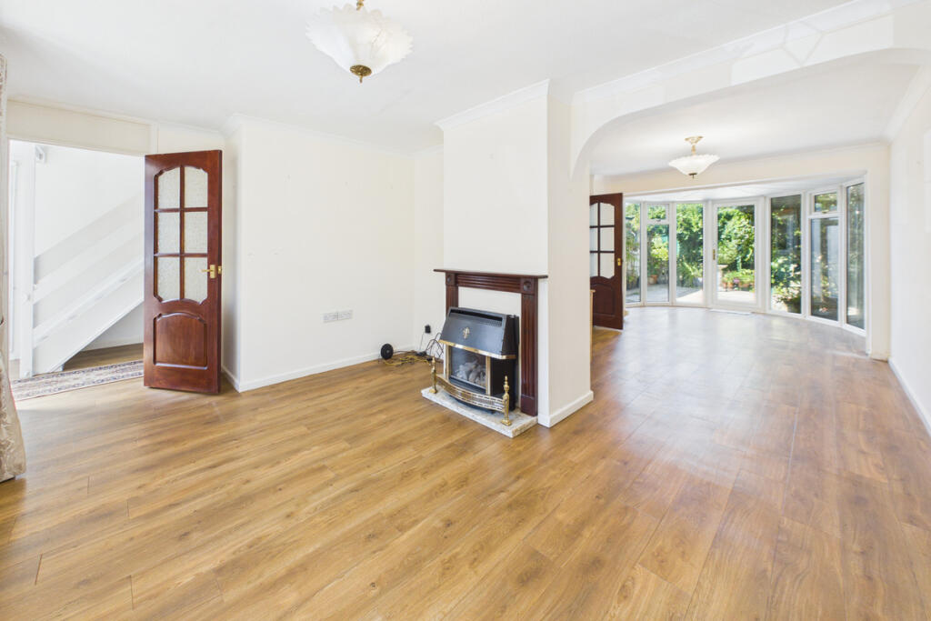 House in Dacorum, Warners End - View 2