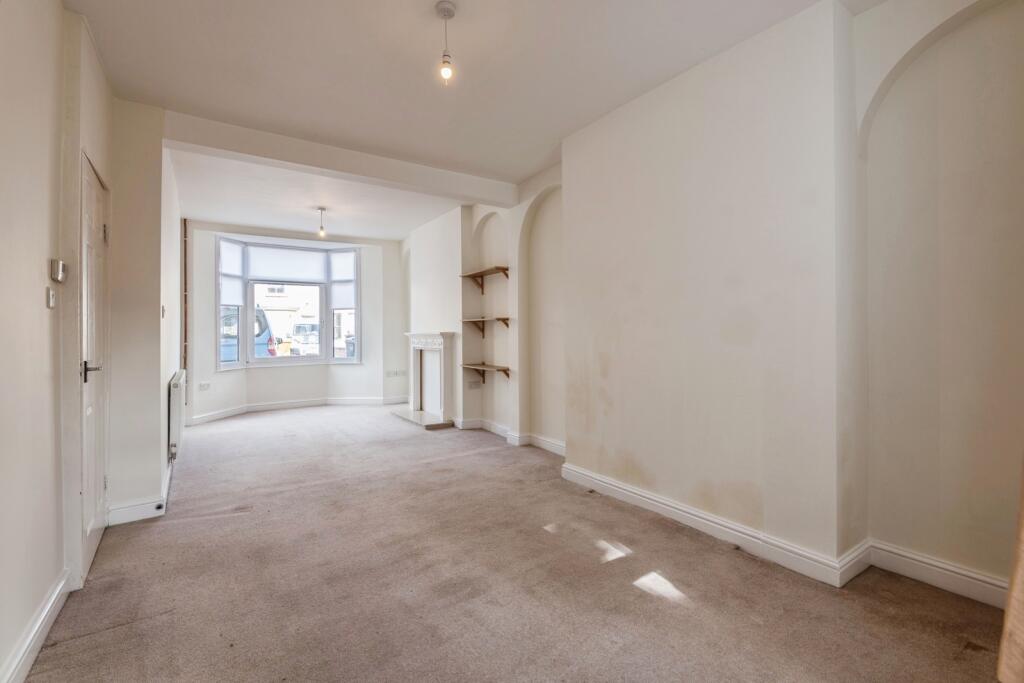 House in Taunton - View 4
