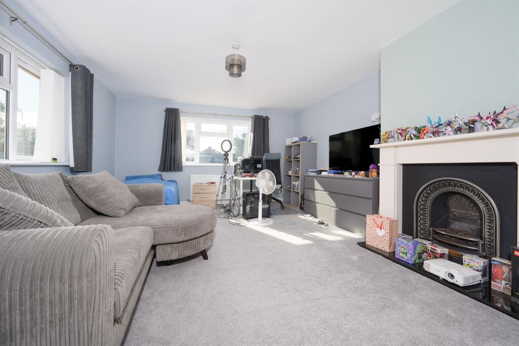 House in Northampton - View 3